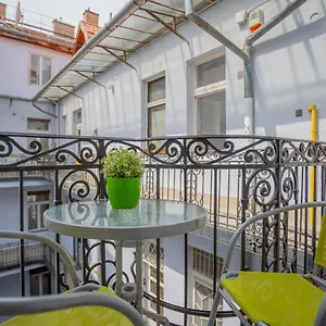 Molnar 20 Budapest